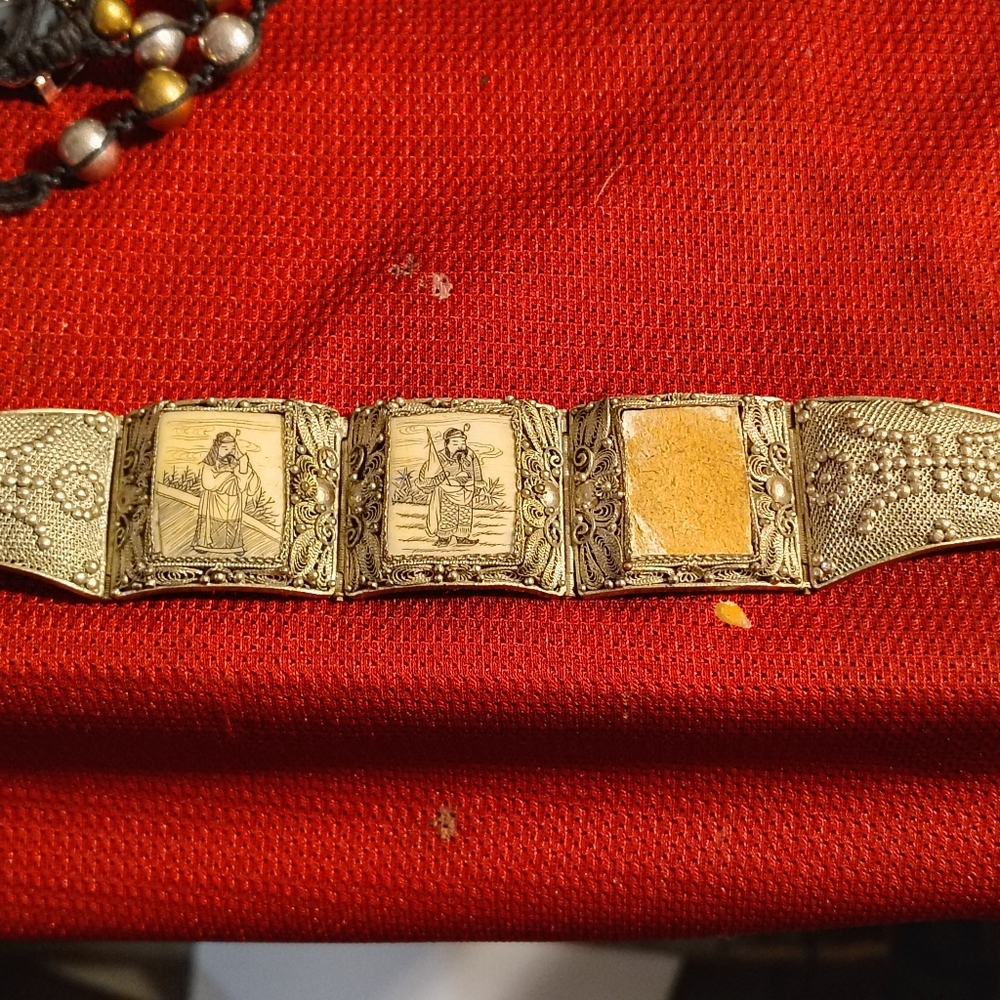 Very Vintage And Antique Jewelry Bundle